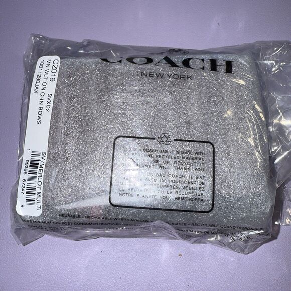 🩷Coach Mini Wallet On a Chain - CZ019 Merlot Coated Canvas w/Pink Bow Print NWT - Picture 7 of 10